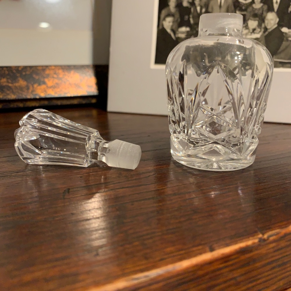 Waterford Dresser Bottle with Stopper - Picture 6 of 8